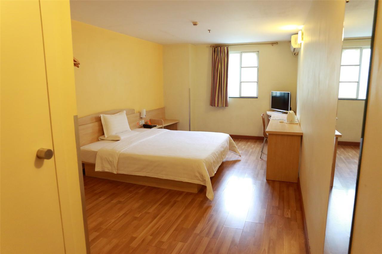 7Days Inn Qingdao Development Zone Jinshatan Exterior photo